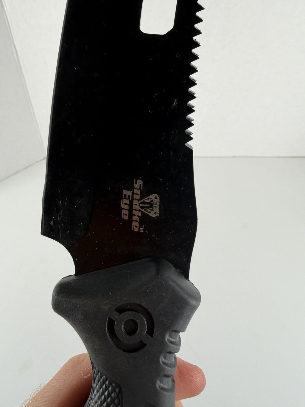 Fixed Blade Survival Knife Clip Point Combo Edge Serrated Spine Black…Snake Eye