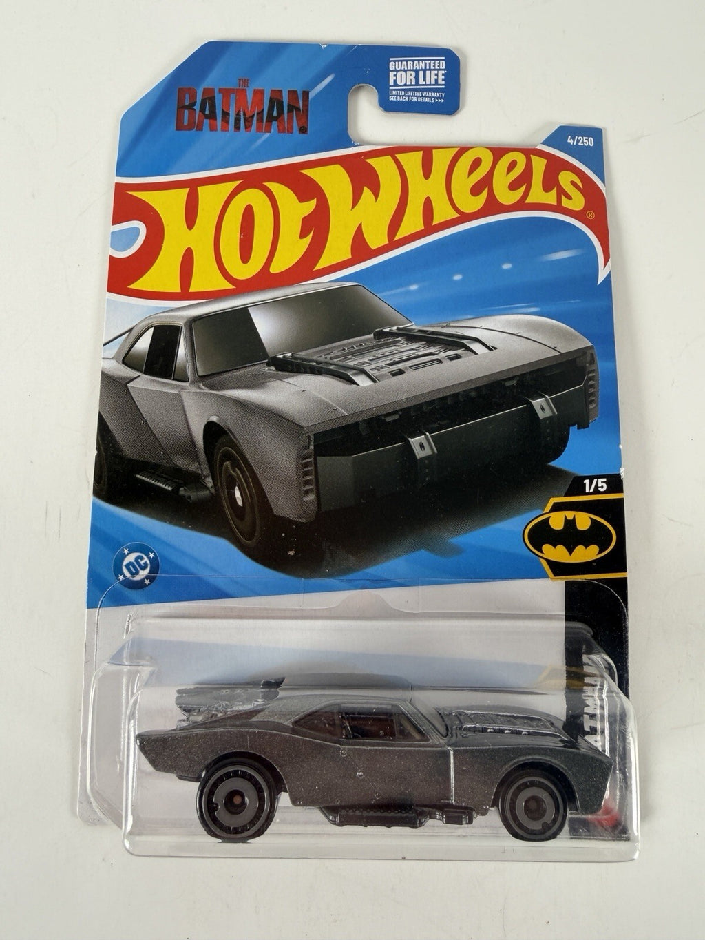 Hot Wheels BATMAN 1/5 Batmobile 4/250
