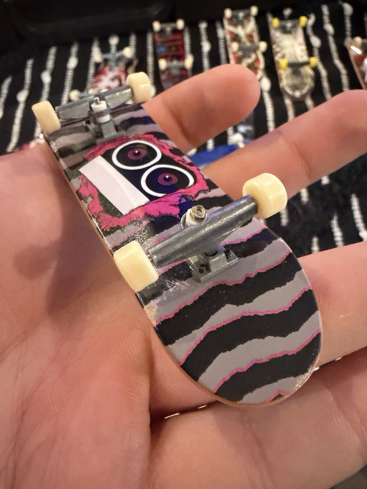 Tech Deck Fingerboard Flip DLX Pro Plan B Mini Skateboard