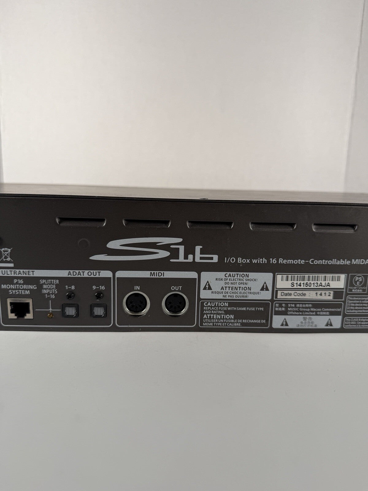 Behringer S16 Digital Snake IO Box