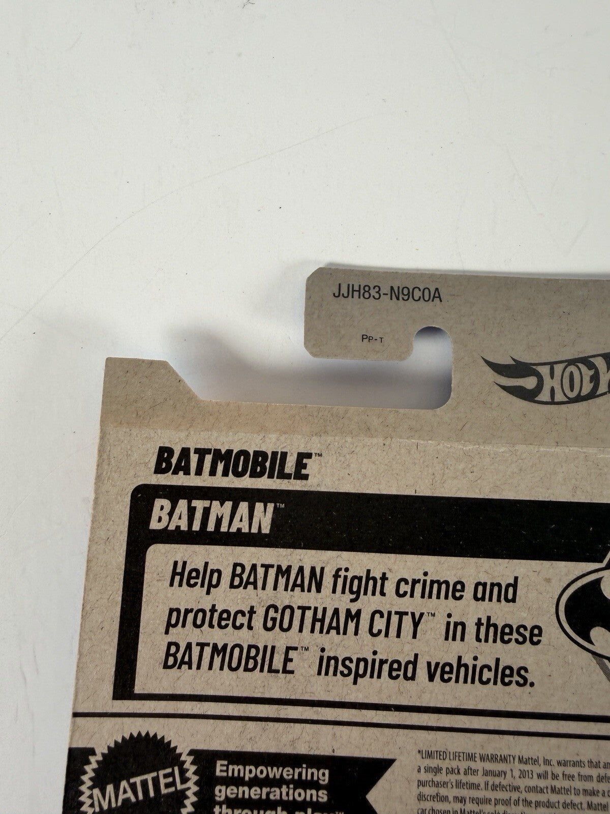 Hot Wheels BATMAN 1/5 Batmobile 4/250