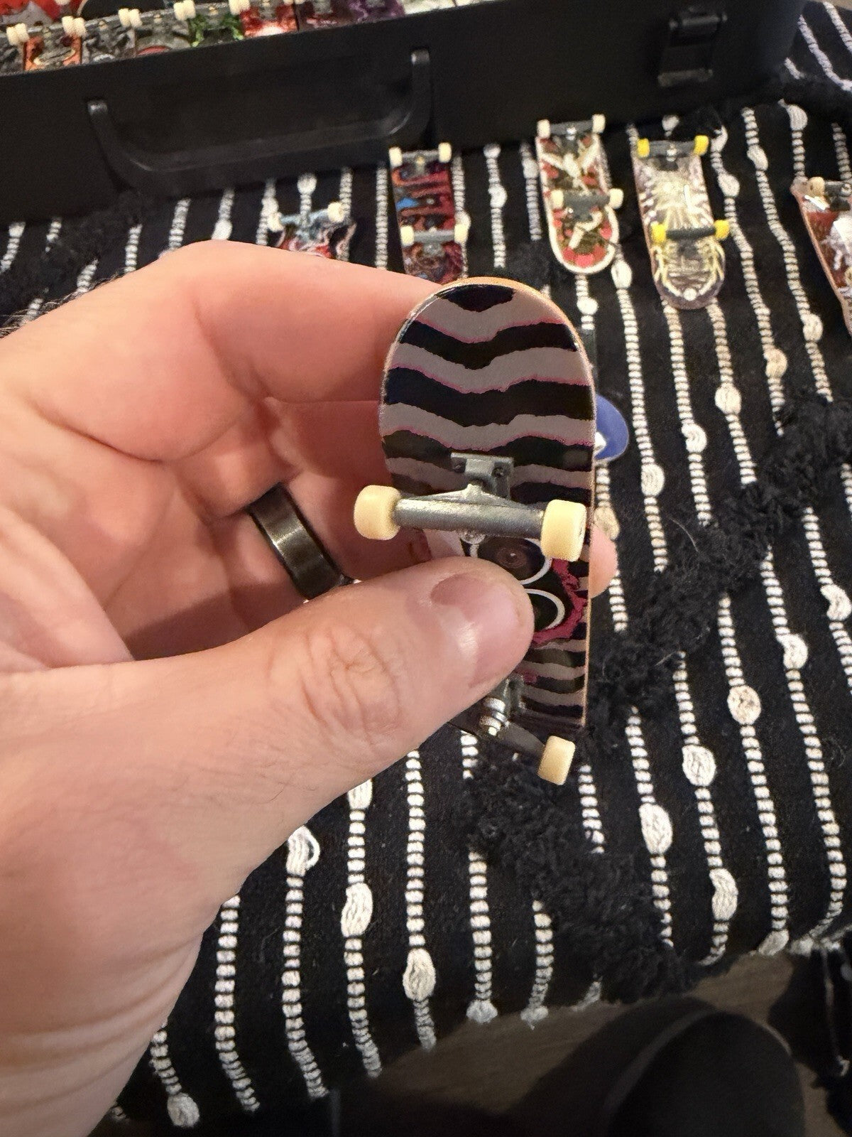 Tech Deck Fingerboard Flip DLX Pro Plan B Mini Skateboard