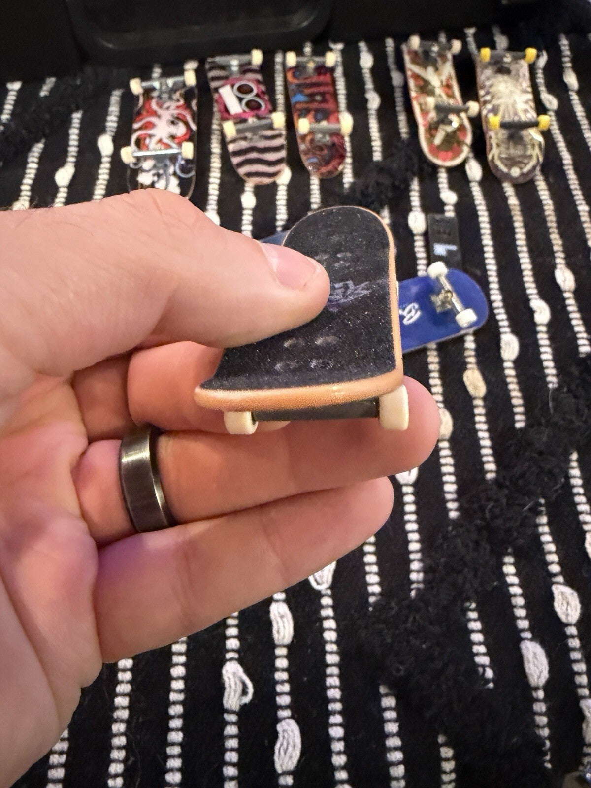 Tech Deck Fingerboard Ladies Restroom simon bannerof Deck!