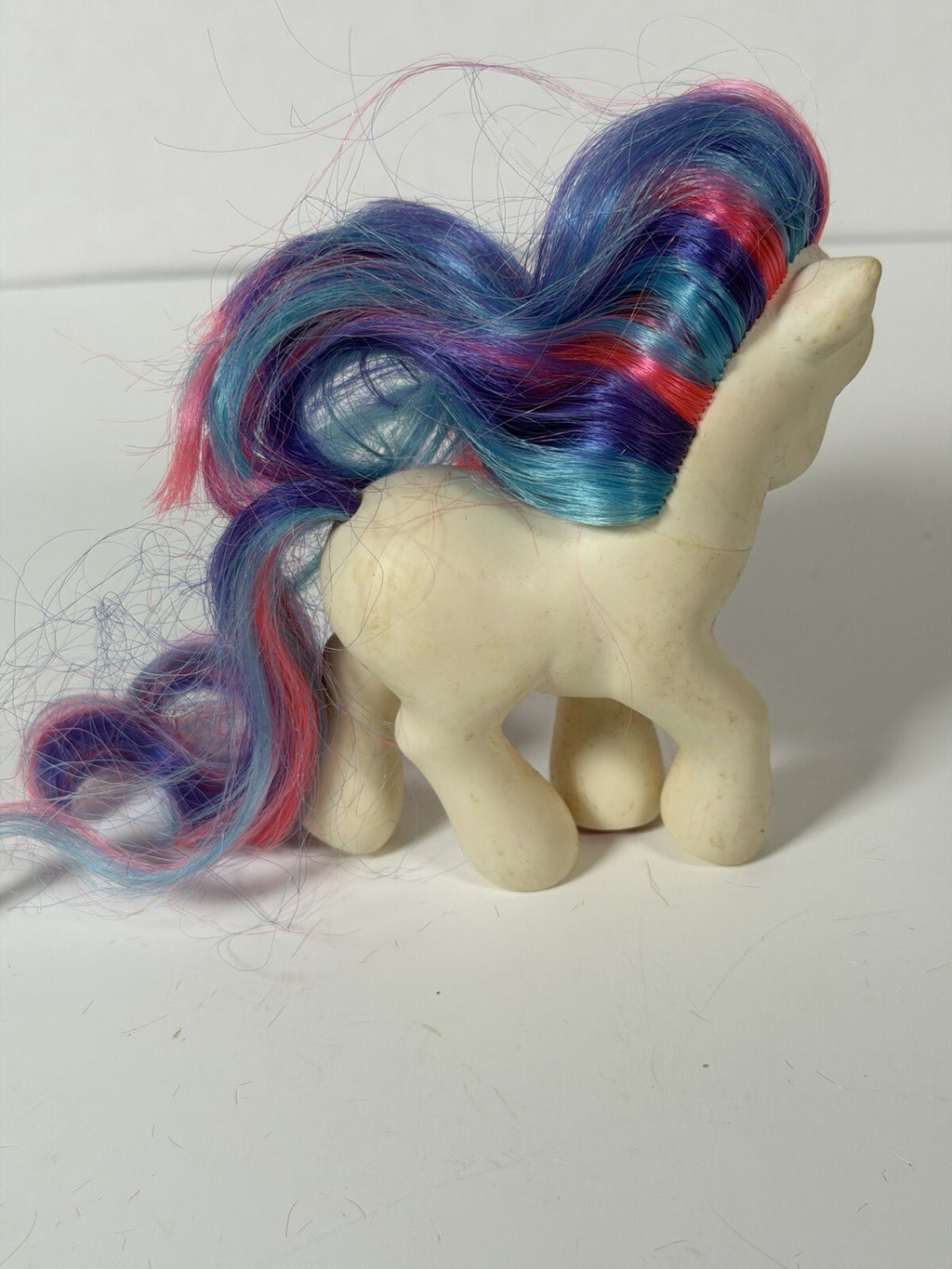 My little Pony Hasbro 2002 White Ribbon Pony Rainbow Mane & Tail