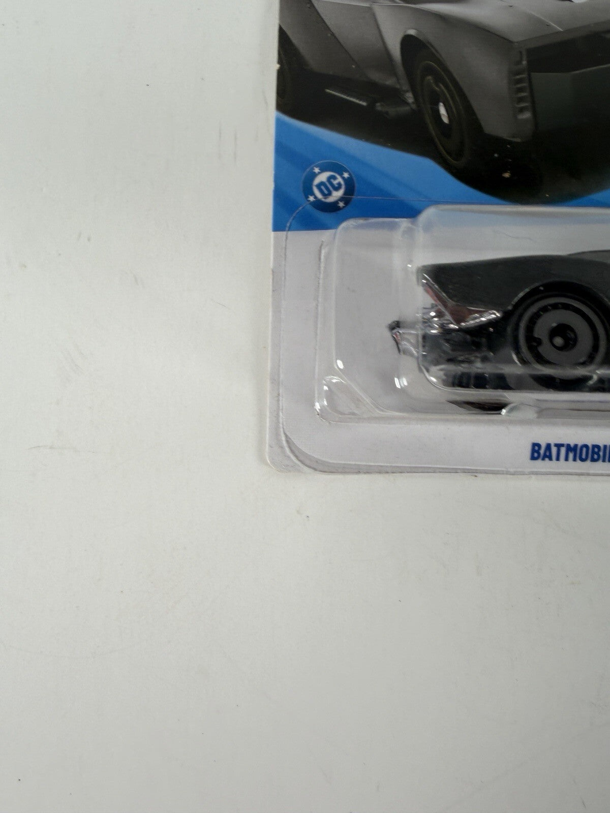 Hot Wheels BATMAN 1/5 Batmobile 4/250
