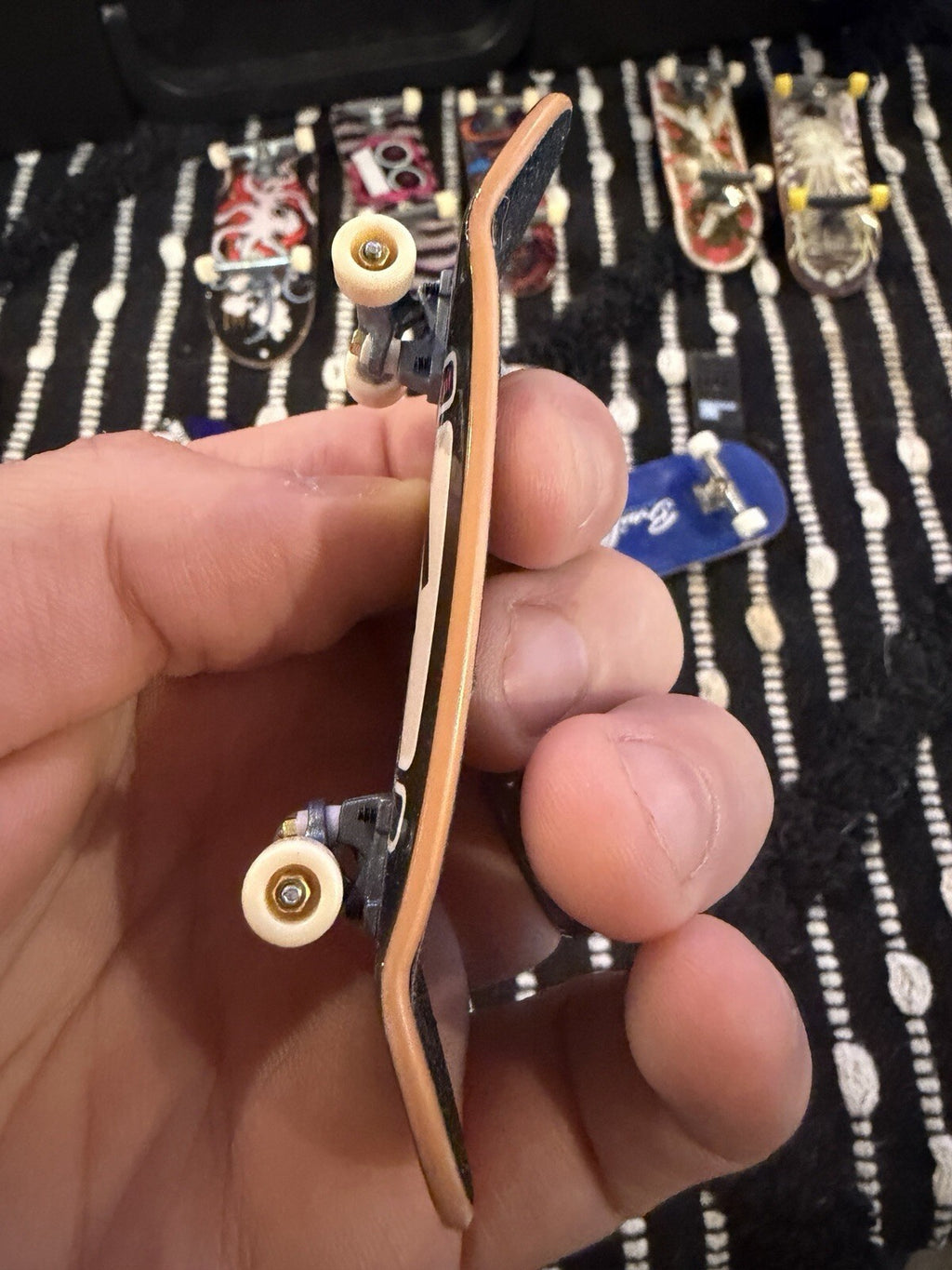 Tech Deck Fingerboard Ladies Restroom simon bannerof Deck!