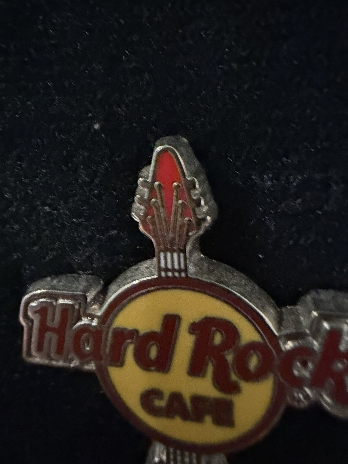 Hard Rock Cafe Flying V Mini Electric Guitar Pin