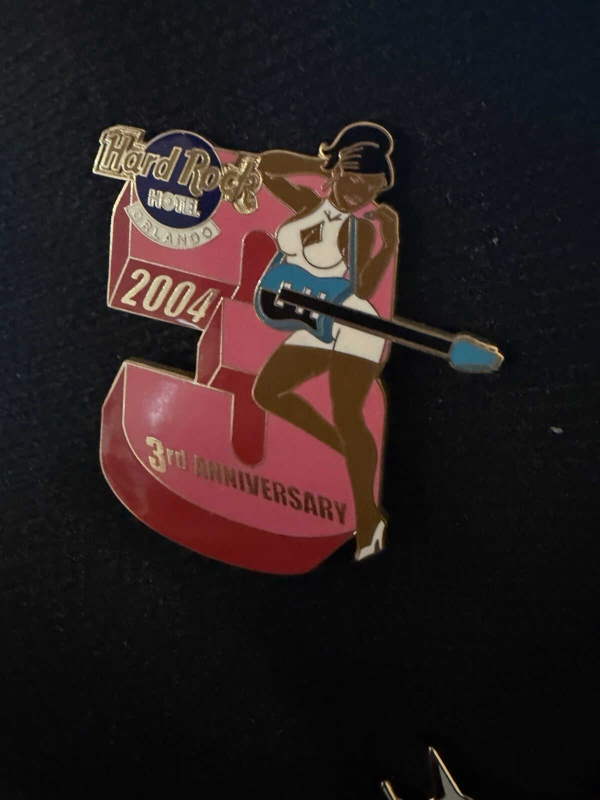 Hard Rock Cafe 2004 Pin Up Girl Guitar Collectible Enamel Pin Rare