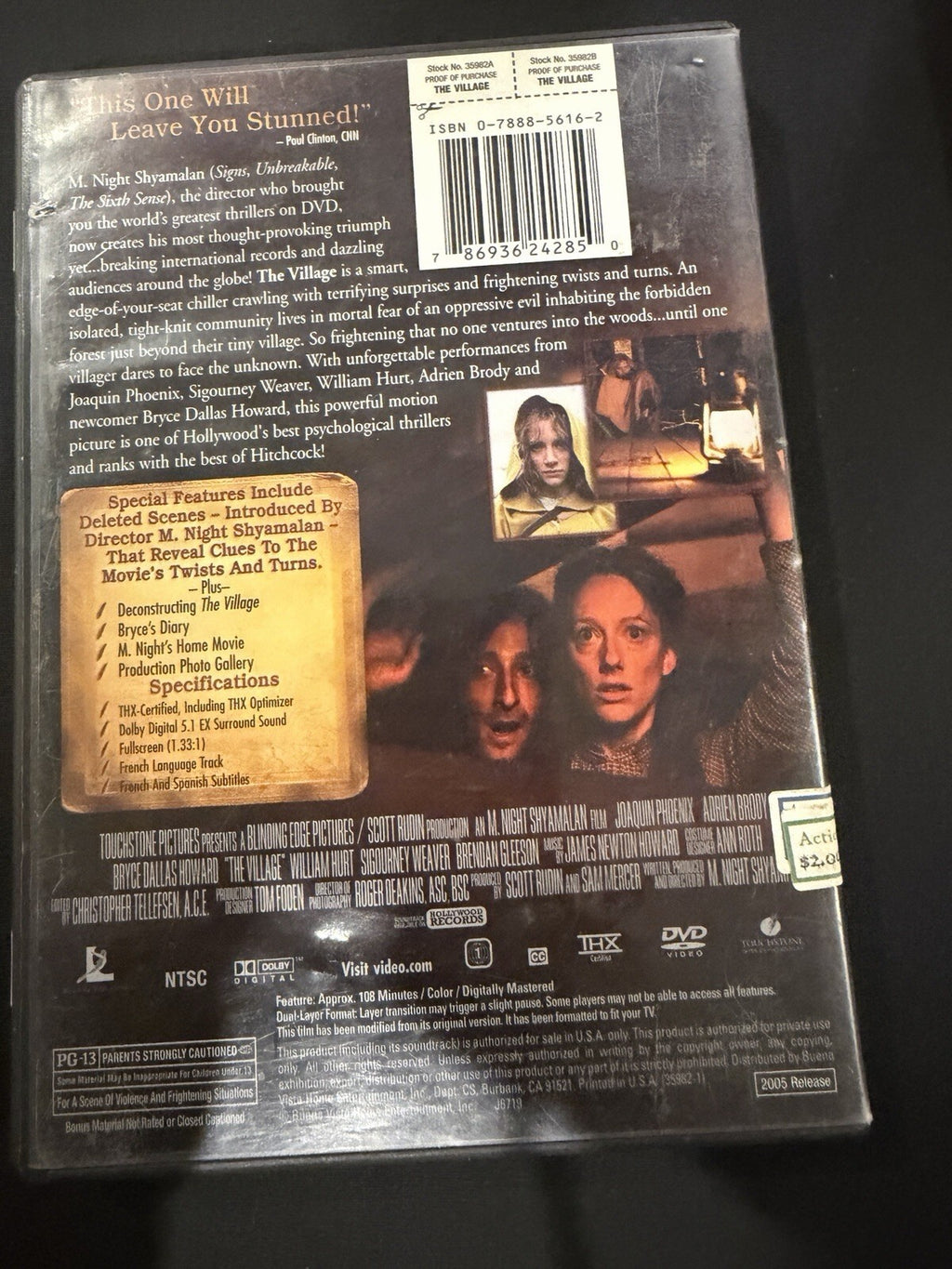 * The Village - M. Night Shyamalan - Includes Booklet And Mint Disc