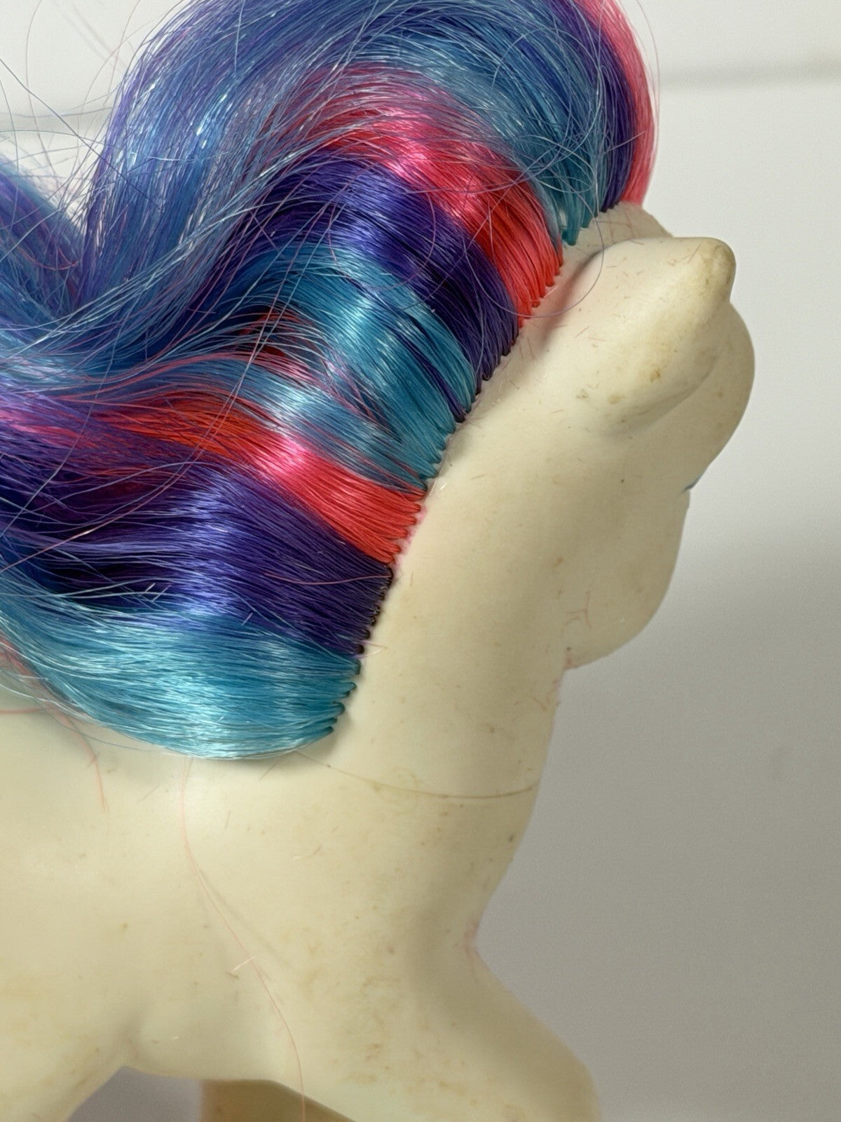 My little Pony Hasbro 2002 White Ribbon Pony Rainbow Mane & Tail