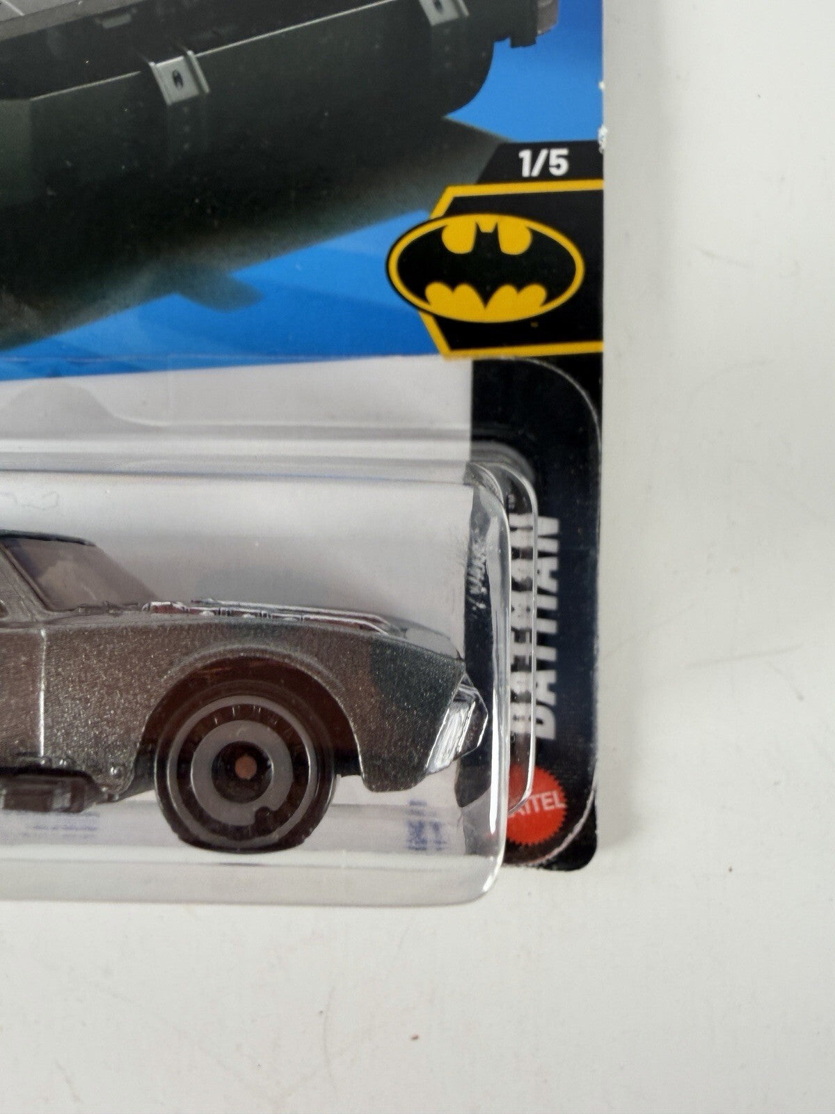 Hot Wheels BATMAN 1/5 Batmobile 4/250
