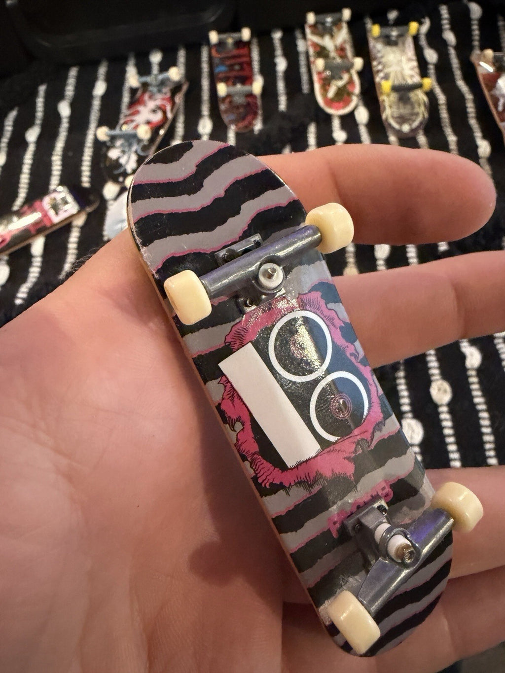 Tech Deck Fingerboard Flip DLX Pro Plan B Mini Skateboard