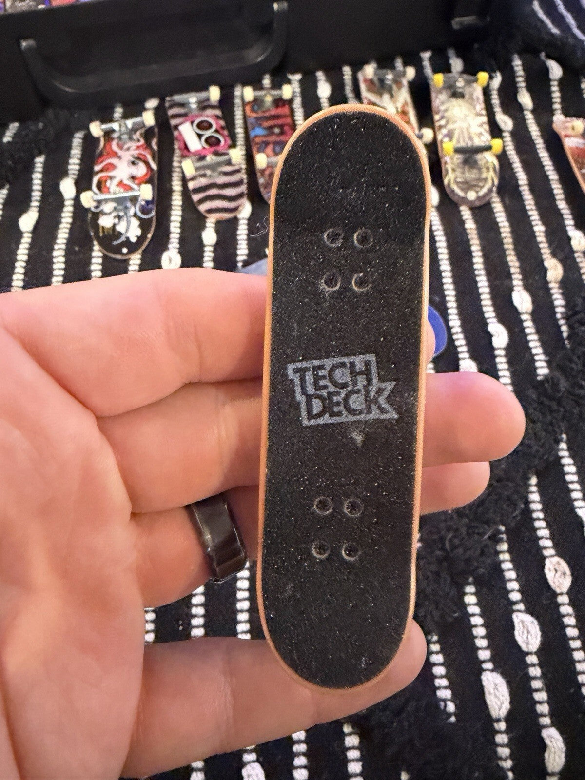 Tech Deck Fingerboard Ladies Restroom simon bannerof Deck!