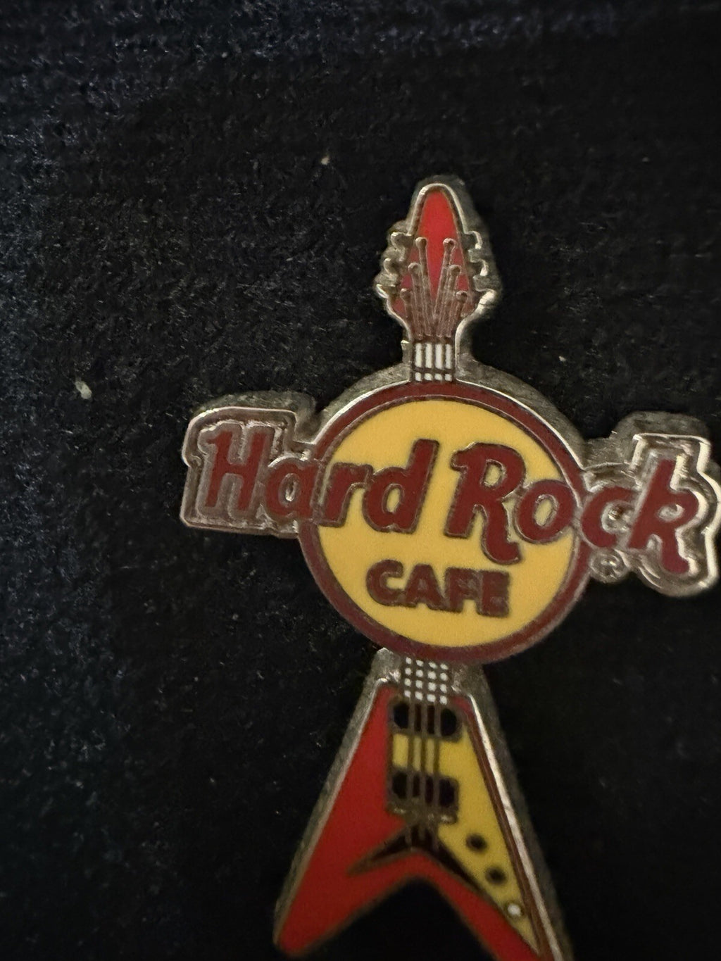 Hard Rock Cafe Flying V Mini Electric Guitar Pin